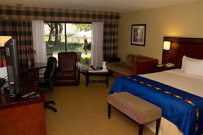 The Hotel Fresno Exterior photo